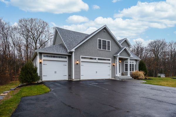 Cost of Driveway Tarring in Evergreen